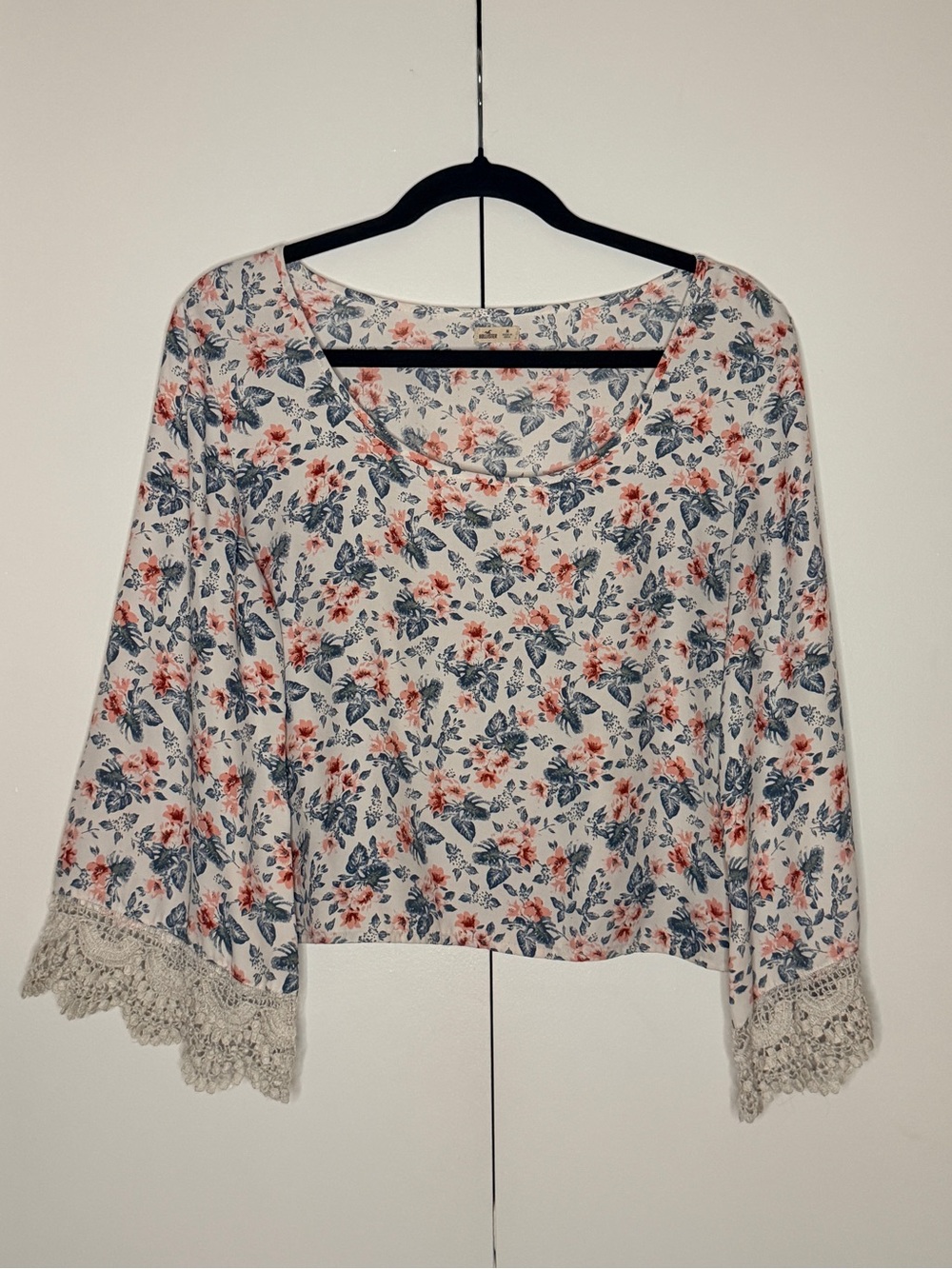 Hollister Floral Crochet Bell Sleeve Crop Top
